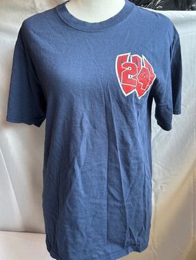 Graphic tee